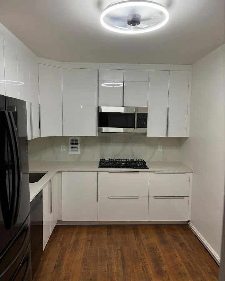 Renovated kitchen with quartz countertops in Hawaiian Gardens